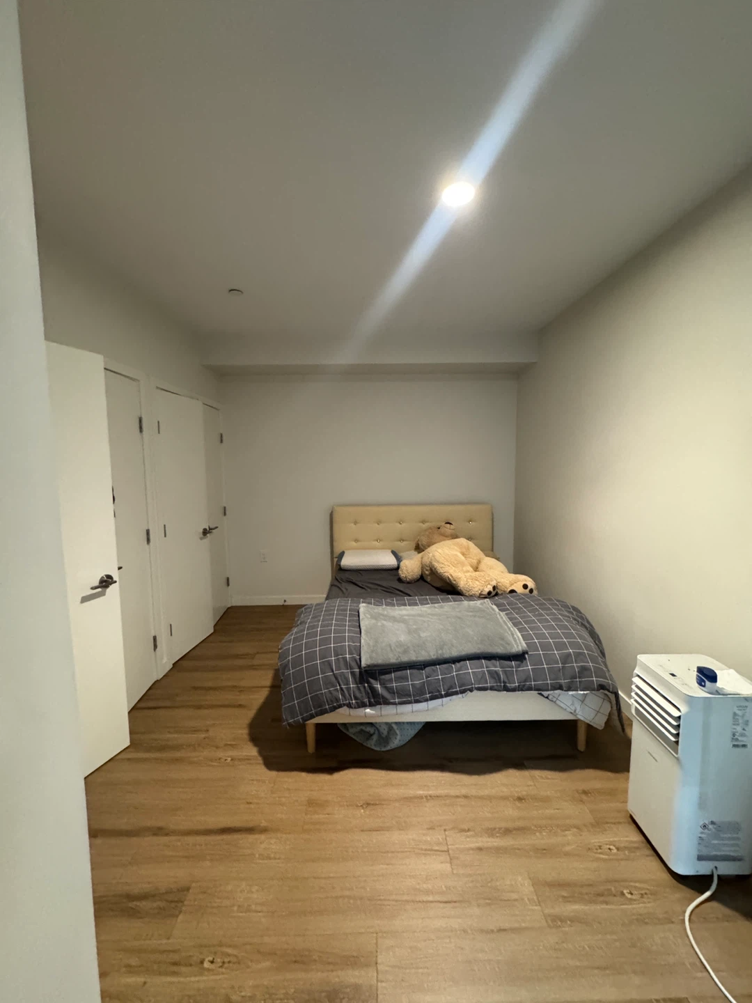 🏡 Shared Space Available for a Girl – 1BHK Apartment