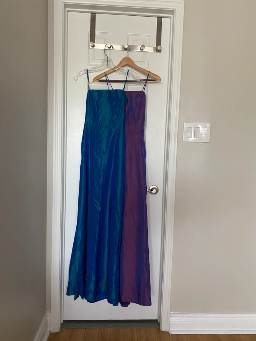 Fairweather Blue/Teal Iridescent Lace-Up Back Maxi Dress Size 4 - photo 2