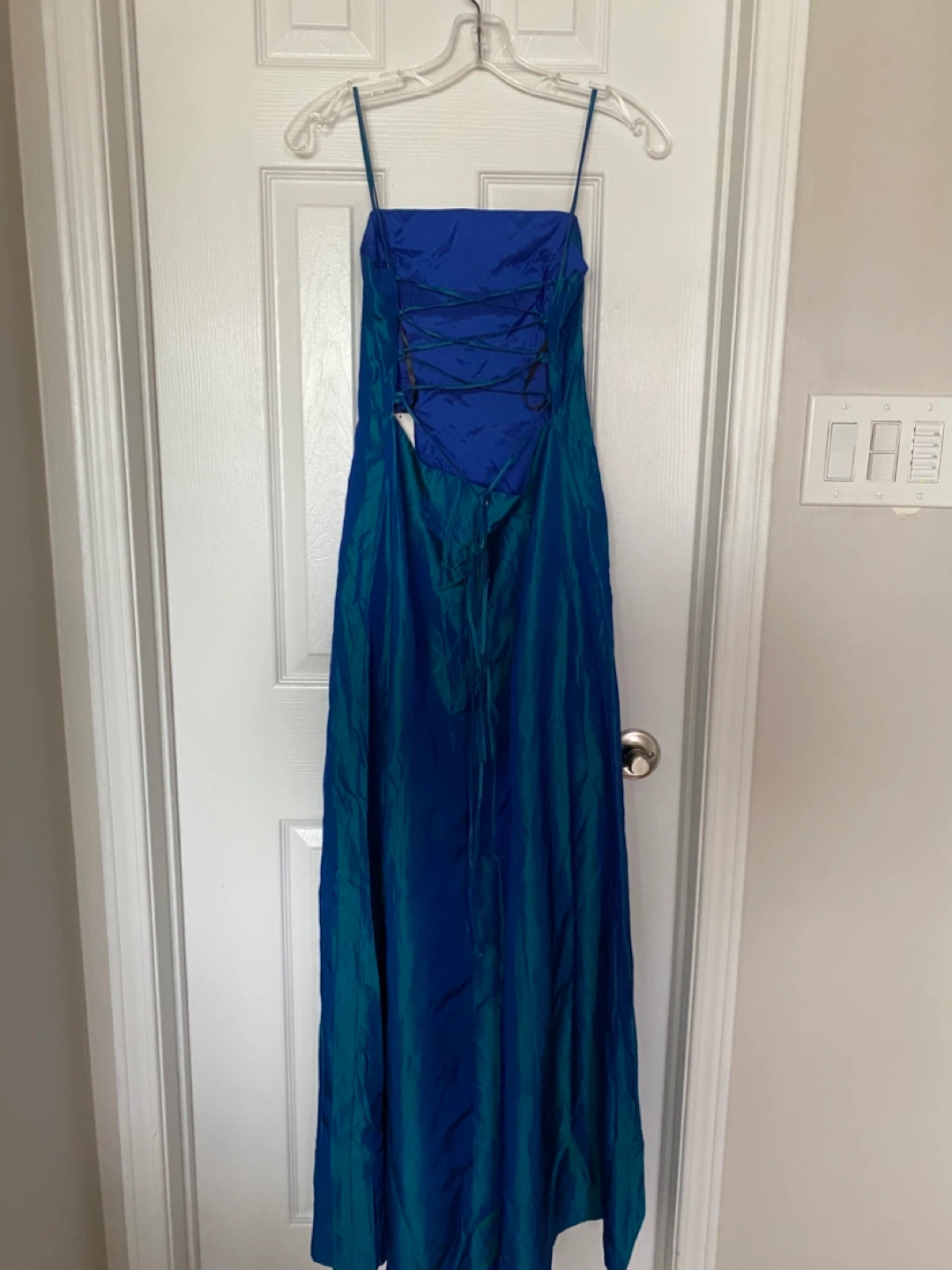 Fairweather Blue/Teal Iridescent Lace-Up Back Maxi Dress Size 4 - photo 5