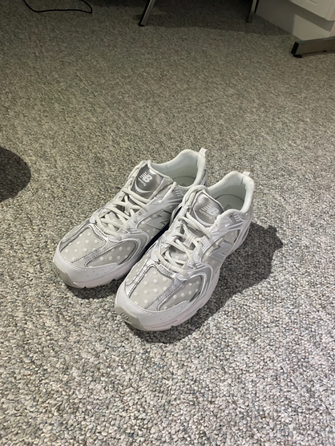 New Balance 530 Shoes - Silver/White Polka Dot - photo 2