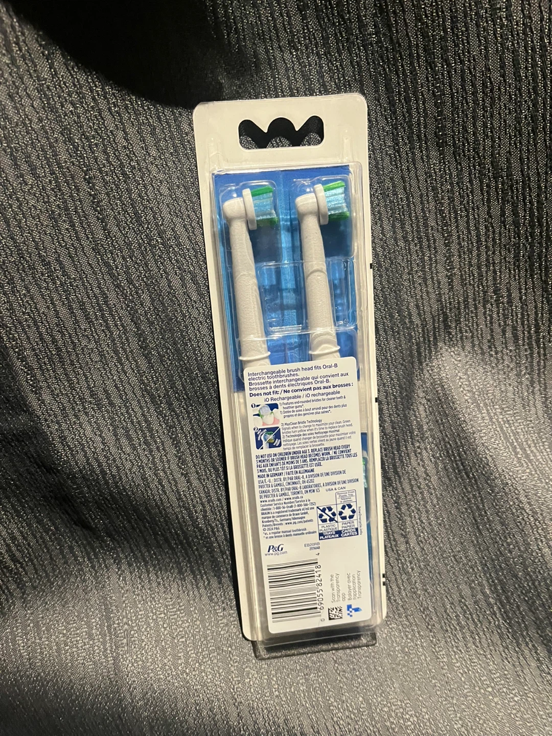 Oral-B PrecisionClean MaxClean Replacement Brush Heads (3 Pack) - photo 2