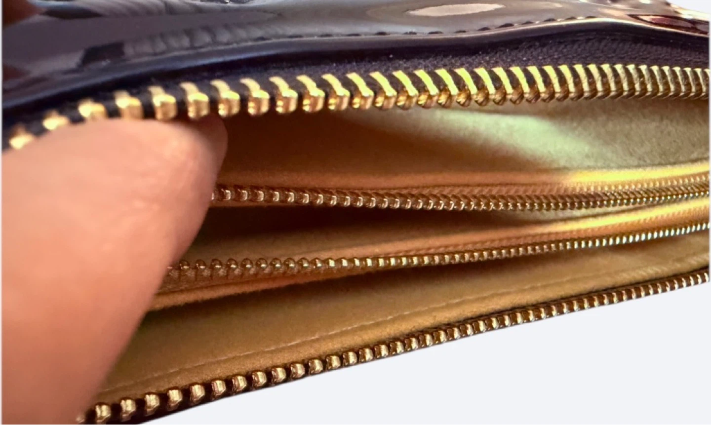 LV Coussin  PM & leather wallet - photo 4