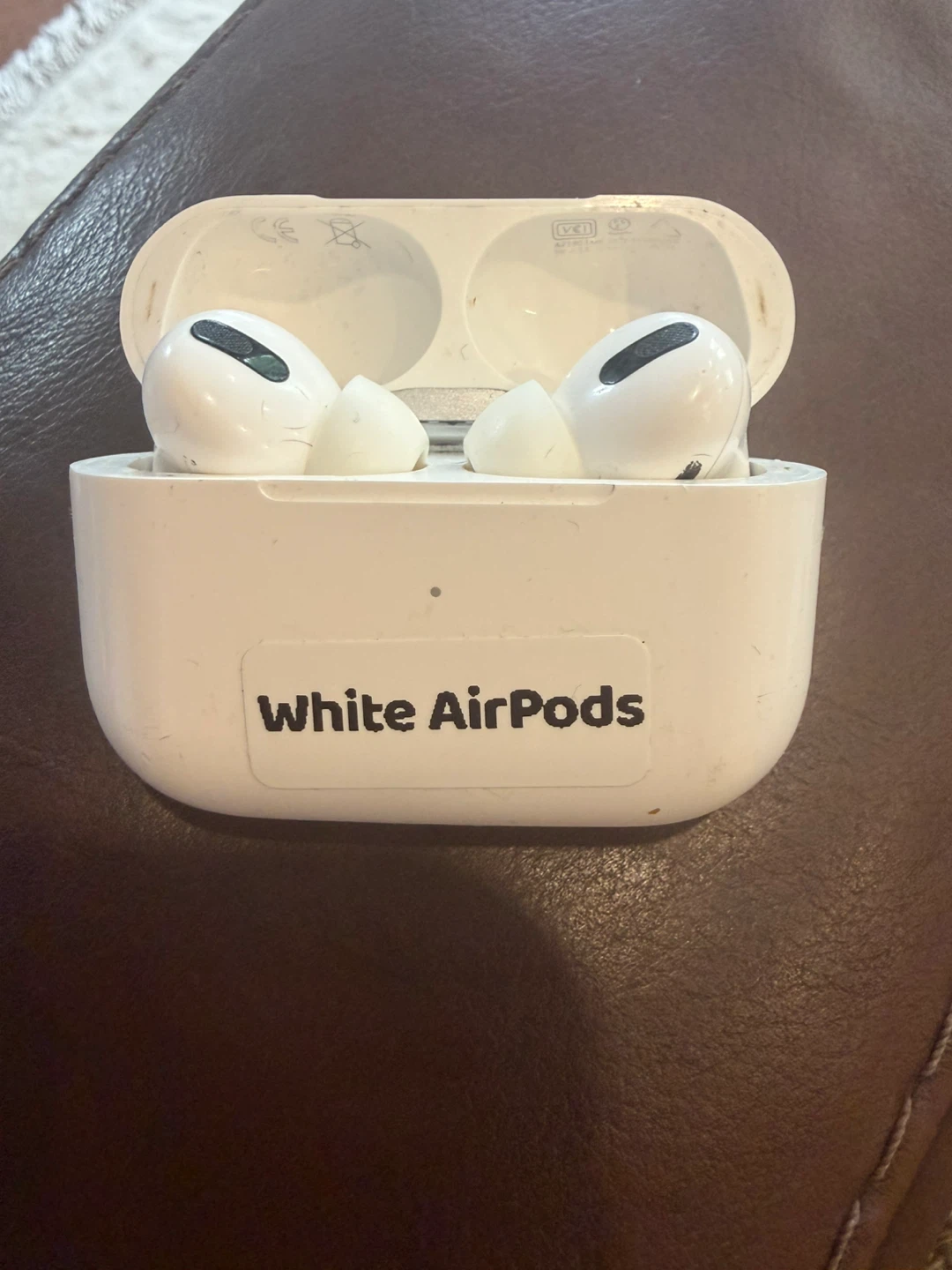 AirPods Pro A3000