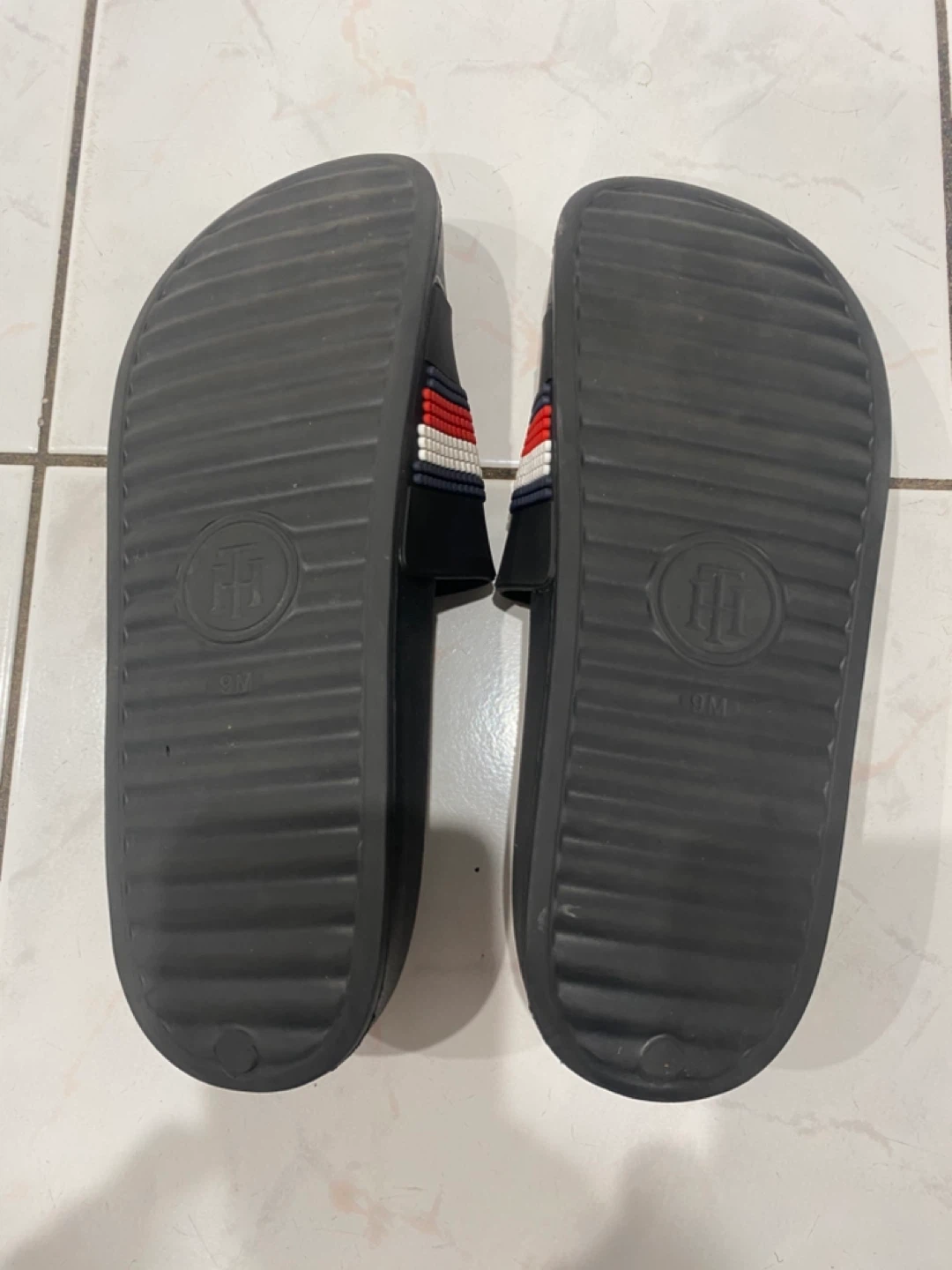 Women's Tommy Hilfiger Slides - Size 9 - photo 2