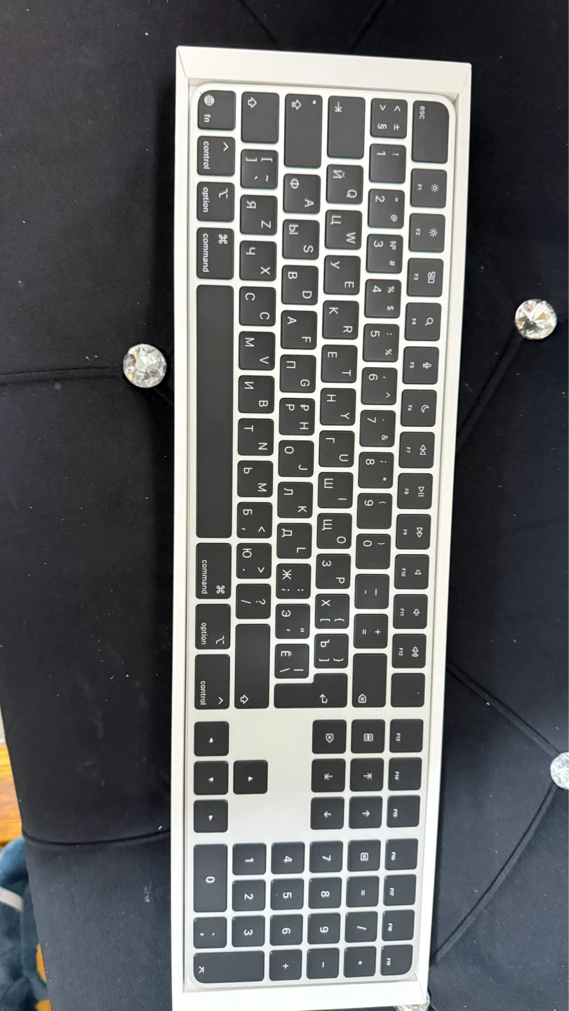 Keyboard with Numeric Keypad and Touch ID