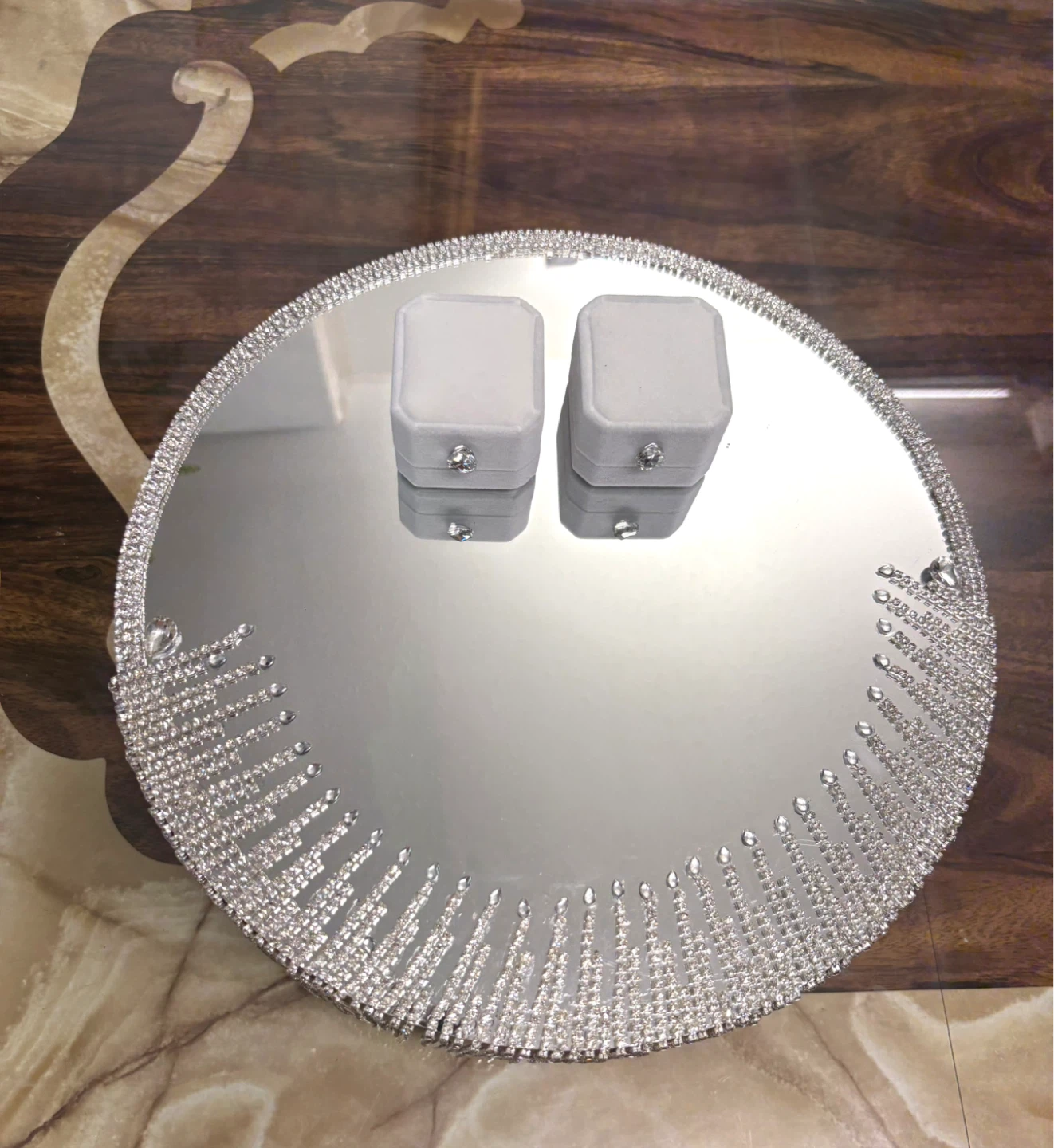 Round Mirror tray with silver rhinestones - photo 3
