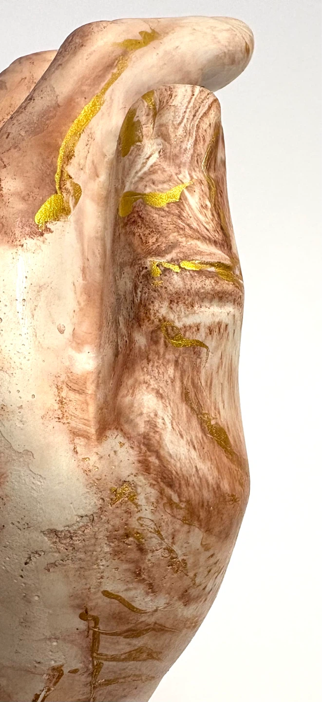 Hands cupped sculpture brown marble with gold - photo 3