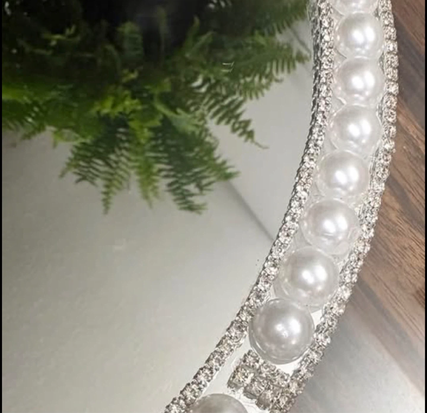 Round Mirror Tray with Faux Pearls & silver rhinestone Border - photo 4
