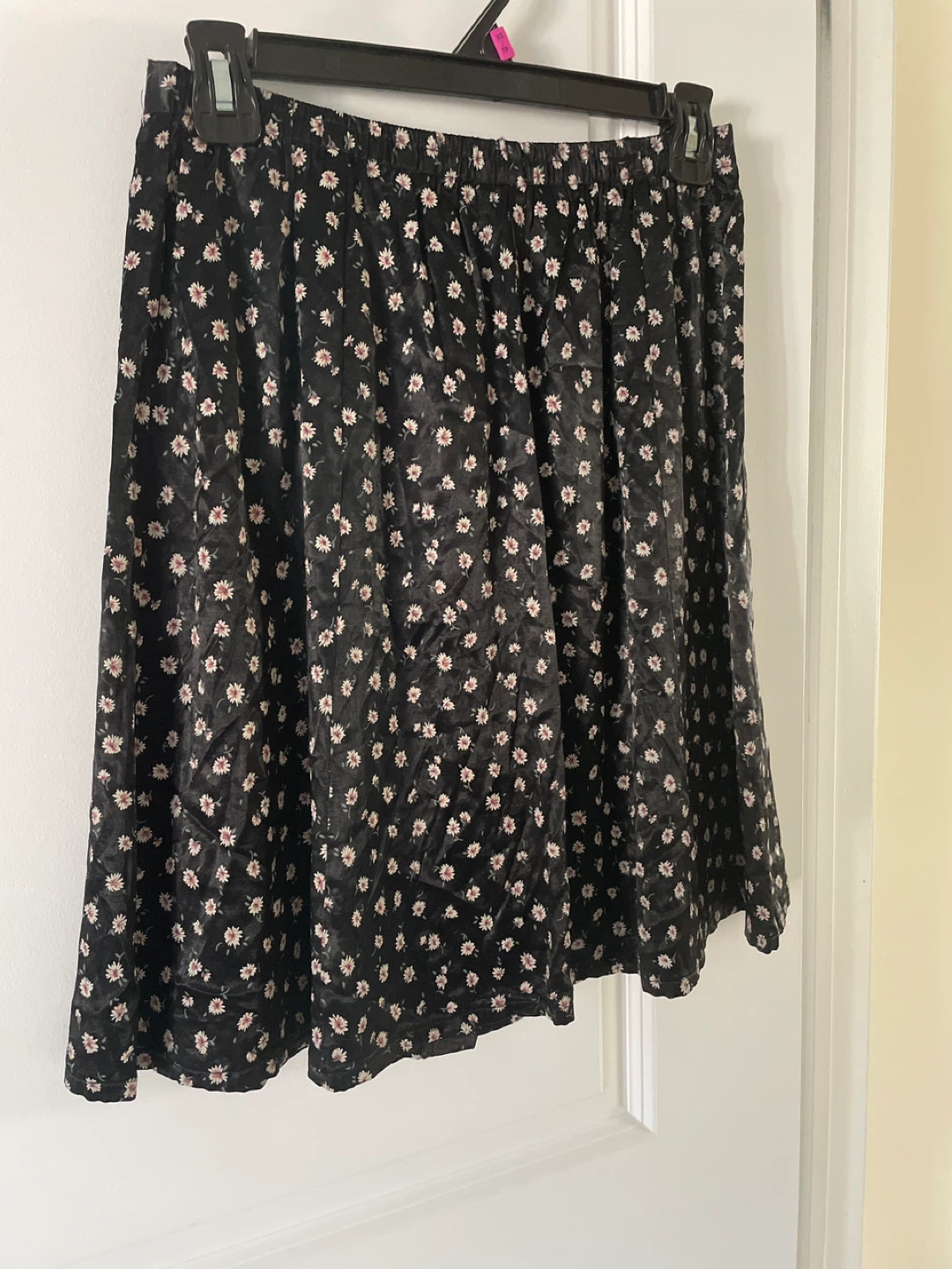 Black Floral Skirt - Medium - photo 3