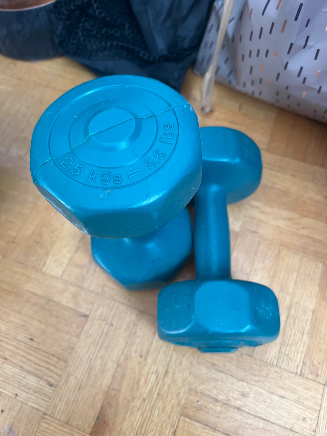 Doorway Pull-Up Bar, Yoga Mat, and Dumbbells Set - photo 3