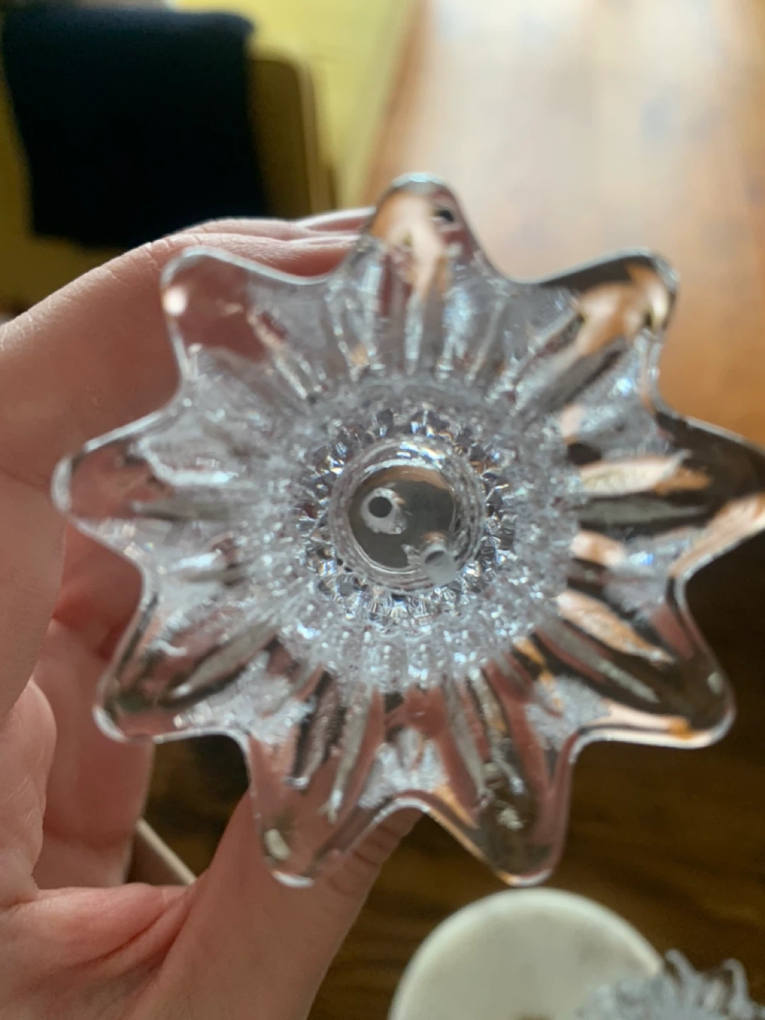 Pineapple shaped glass salt and pepper shakers - photo 4