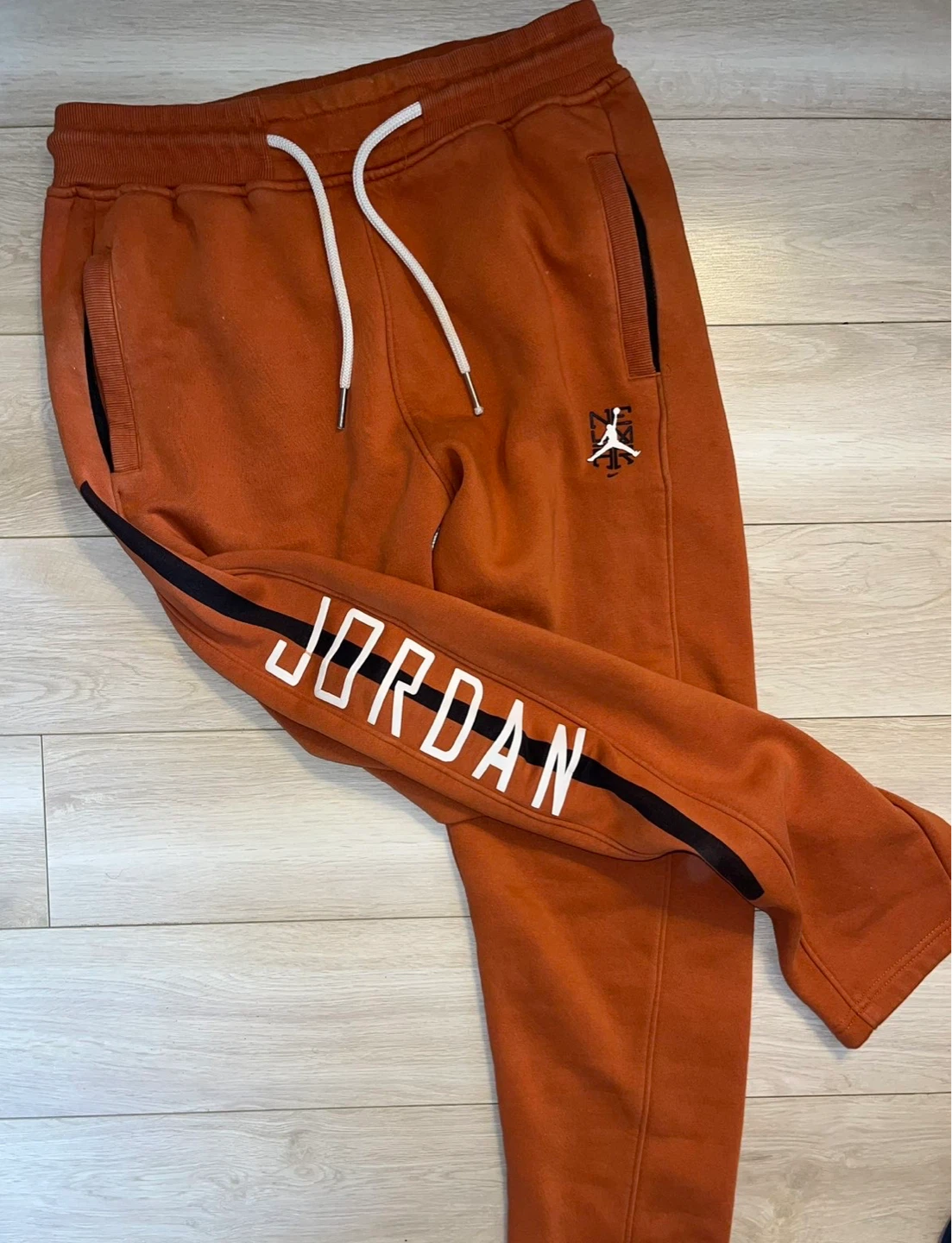 Jordan Essentials Festive Fleece Pants. Light Brown - photo 4