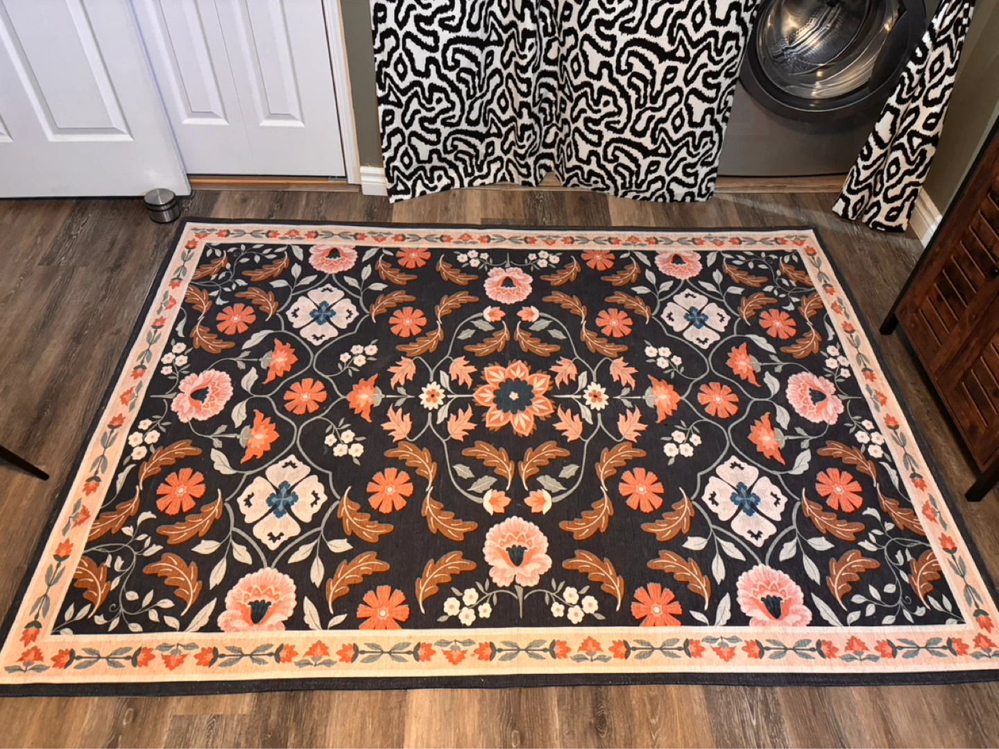 Dark Floral Area Rug - 4x6