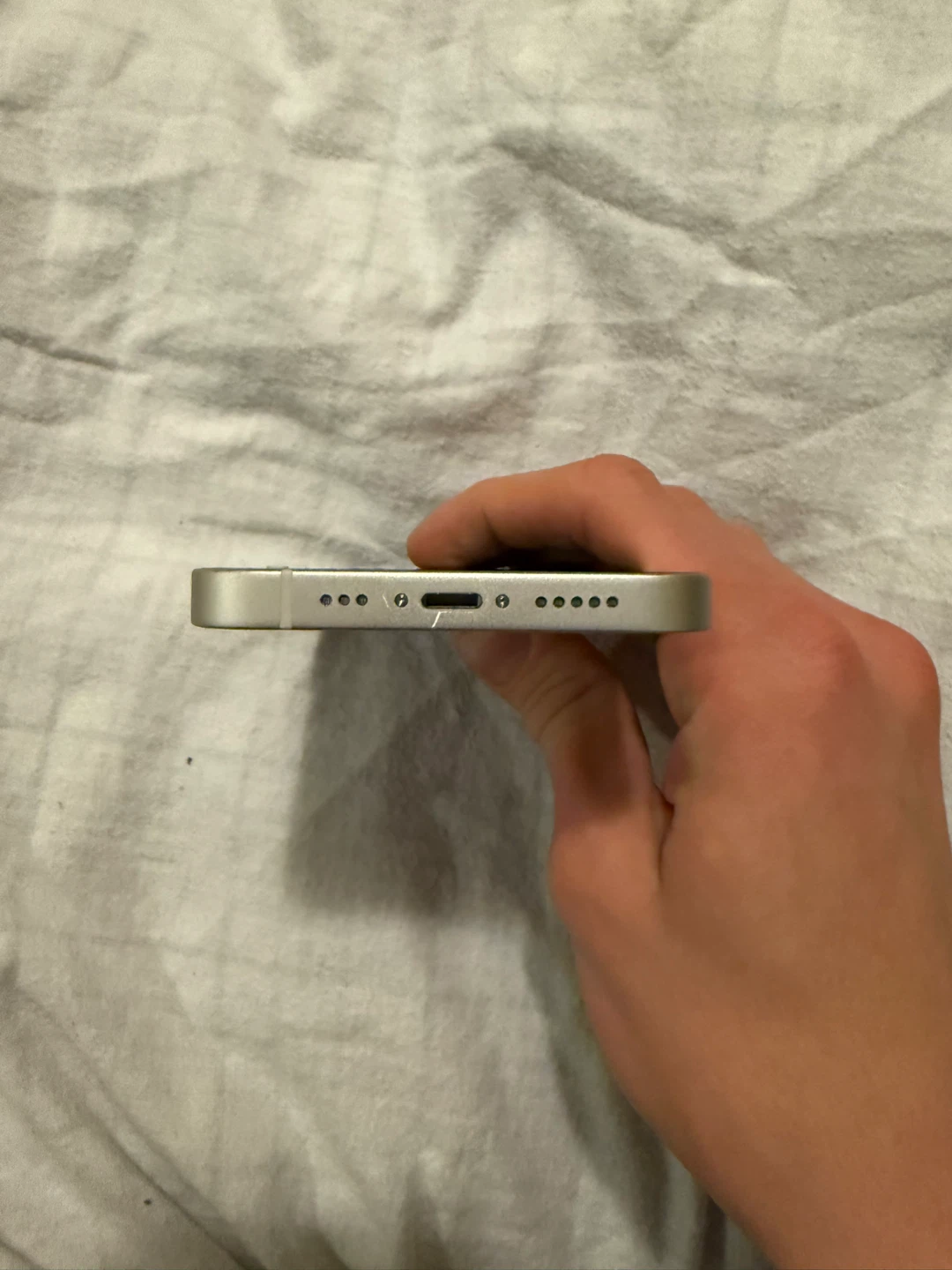 iPhone 14 - photo 4