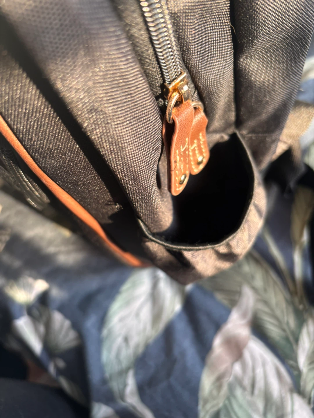 London Fog Black and Brown Backpack - photo 5