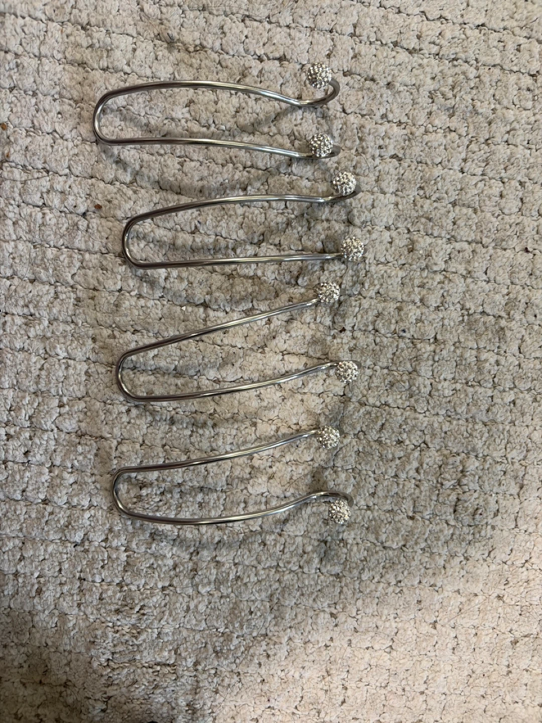 2 pairs of car hooks for bags