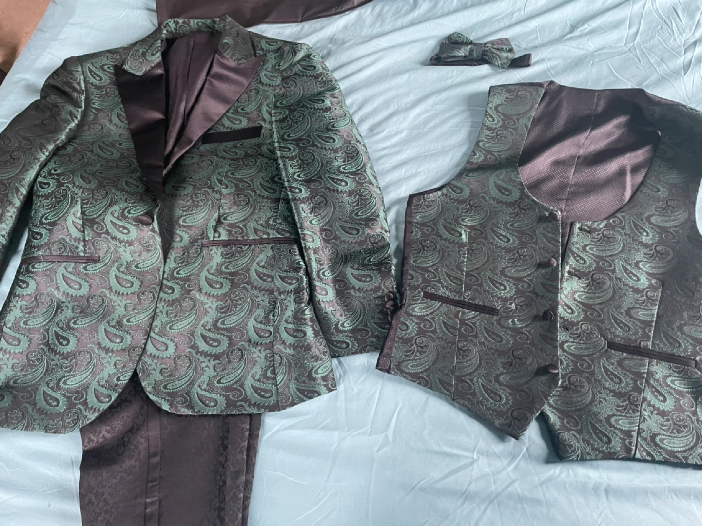 Paisley Tuxedo Suit with Vest and pants and Bow tie