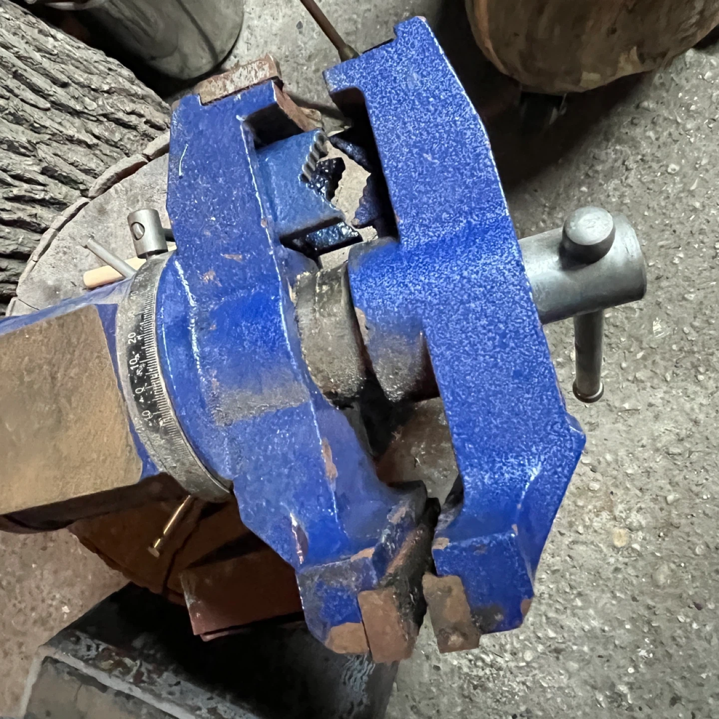 Wilton Blue Metal Bench Vise - photo 2