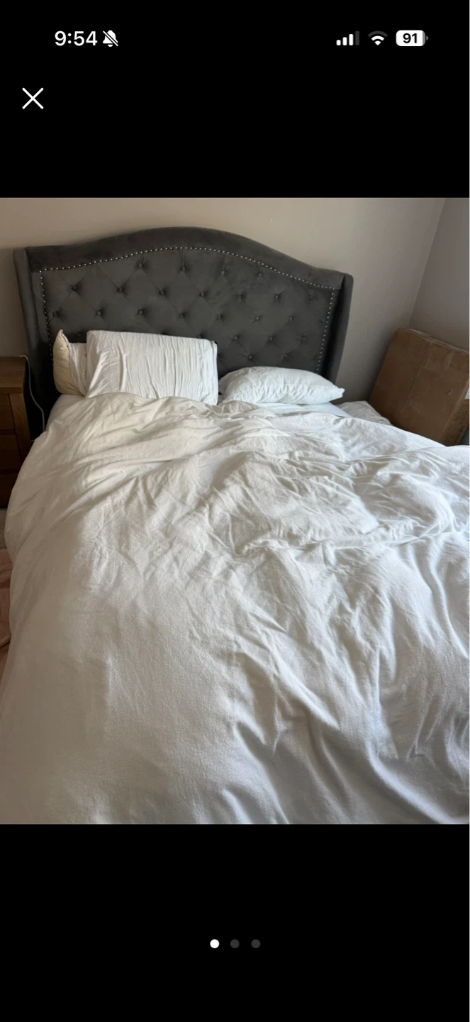 Grey Tufted Upholstered Queen Bed Frame