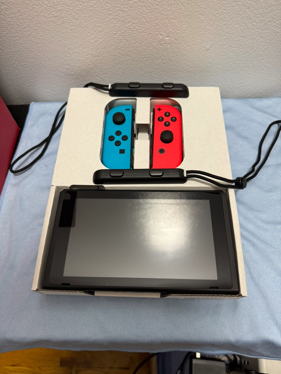 Like New Nintendo Switch Complete in Box - photo 5