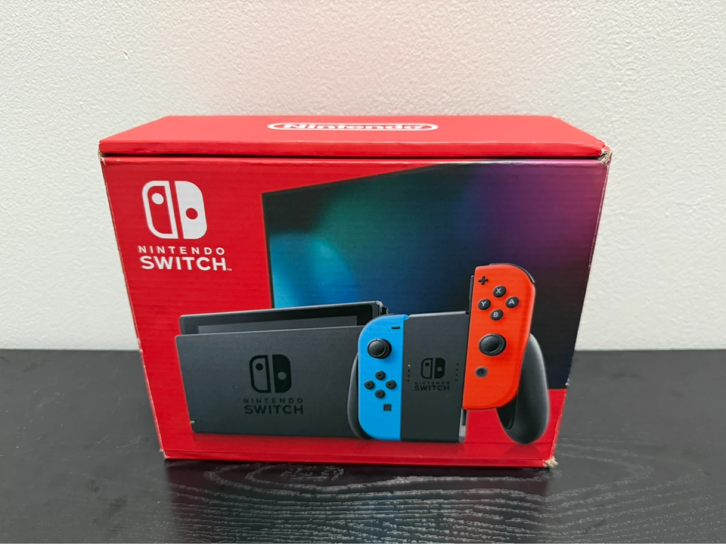 Like New Nintendo Switch Complete in Box