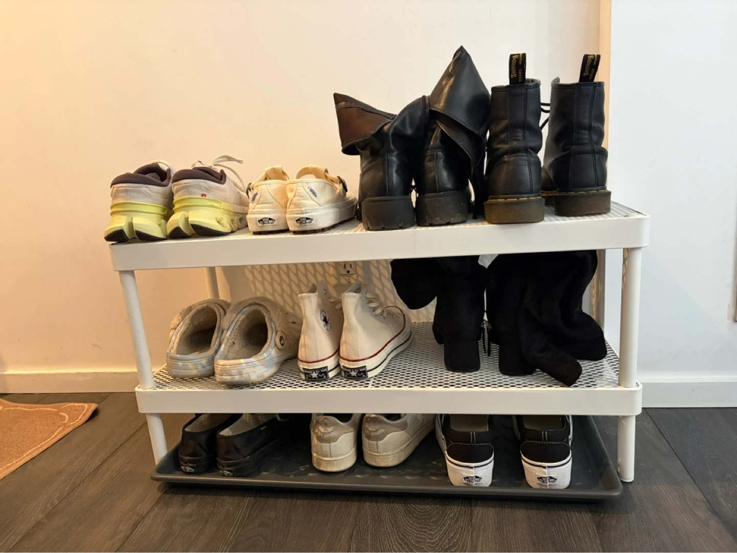 White Shoe Rack with Tray - photo 5