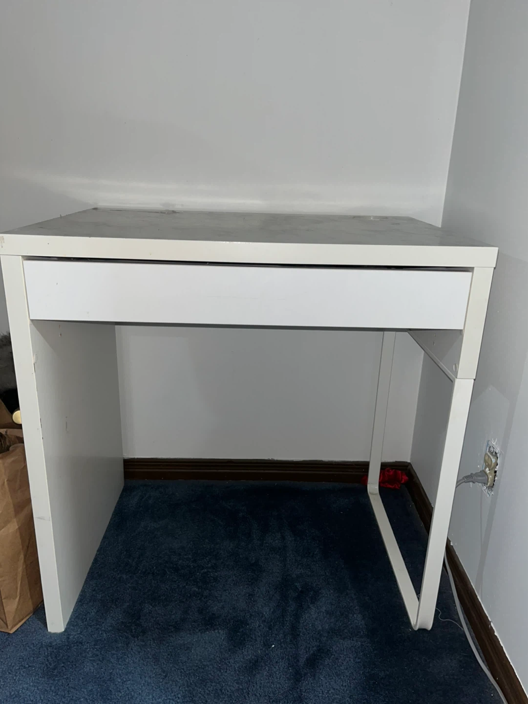 IKEA MICKE desk in white