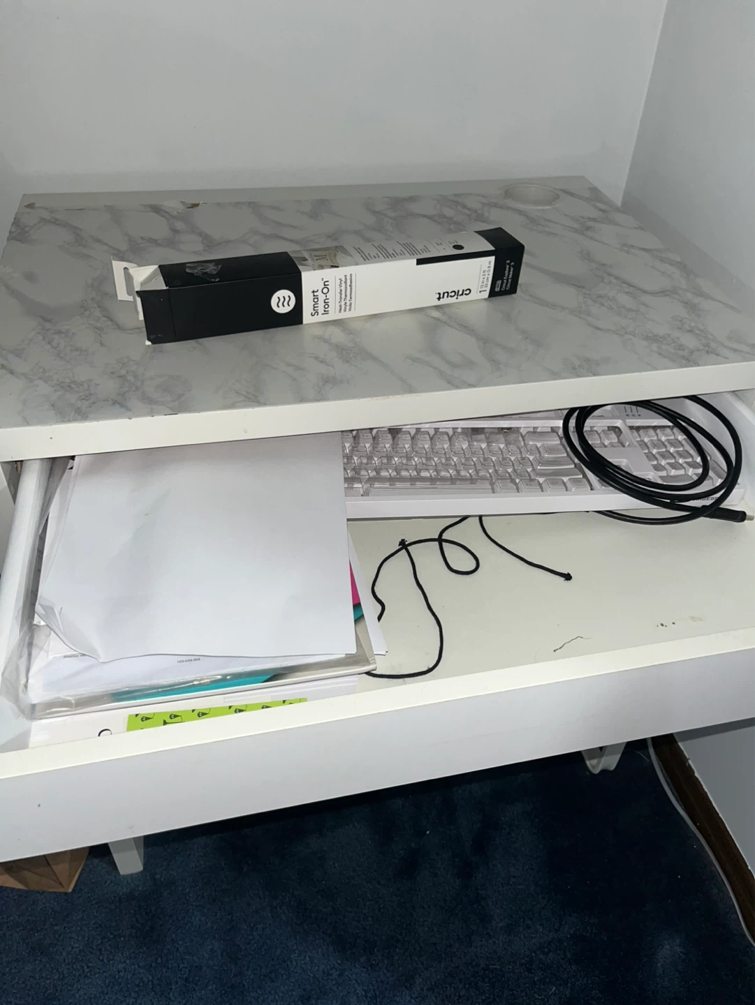 IKEA MICKE desk in white - photo 4
