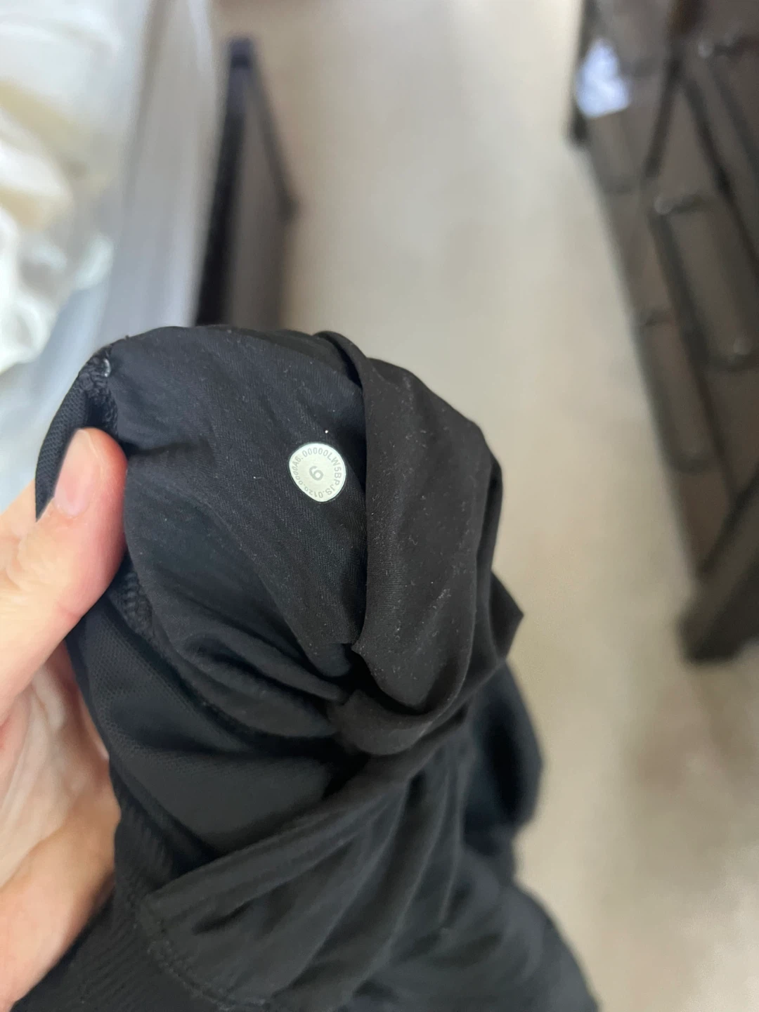 Size 6 black lulu dance studio pants - photo 3