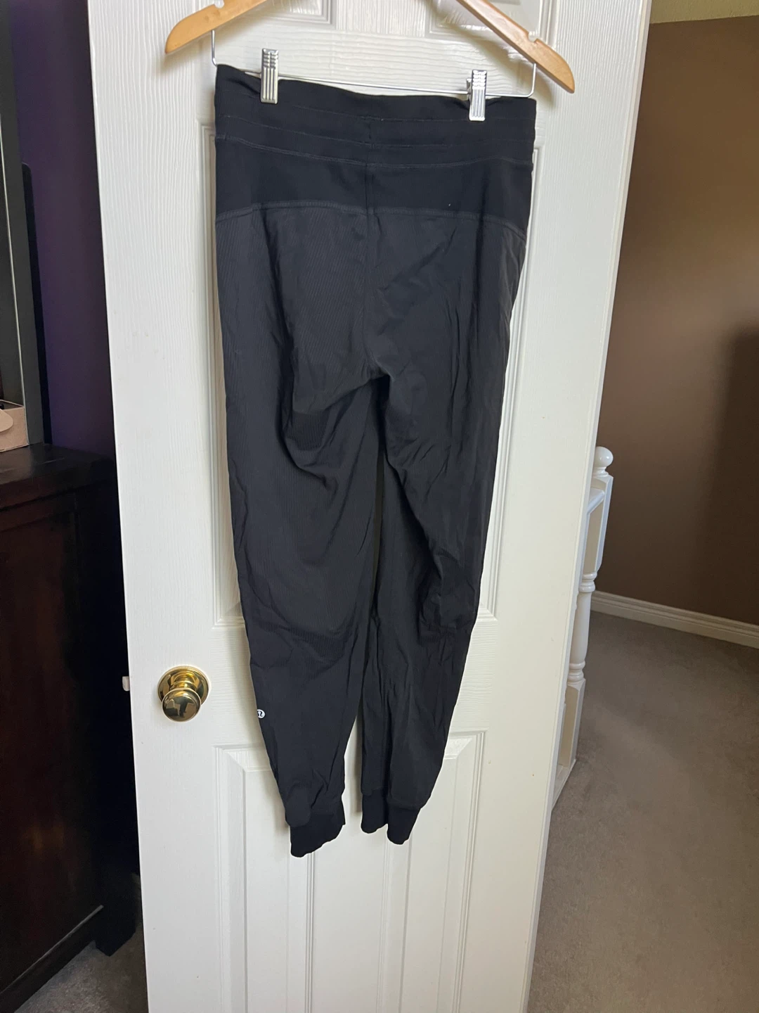 Size 6 black lulu dance studio pants - photo 2