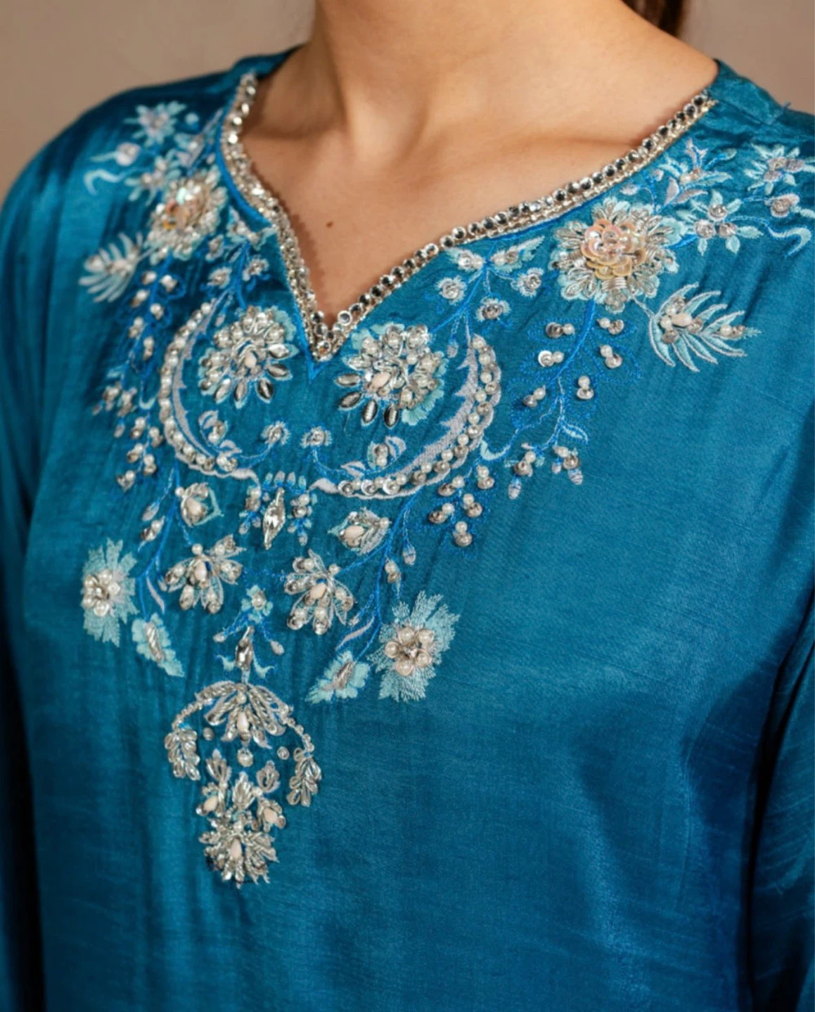 Teal Embroidered Kurta and Pyjama Set - photo 3