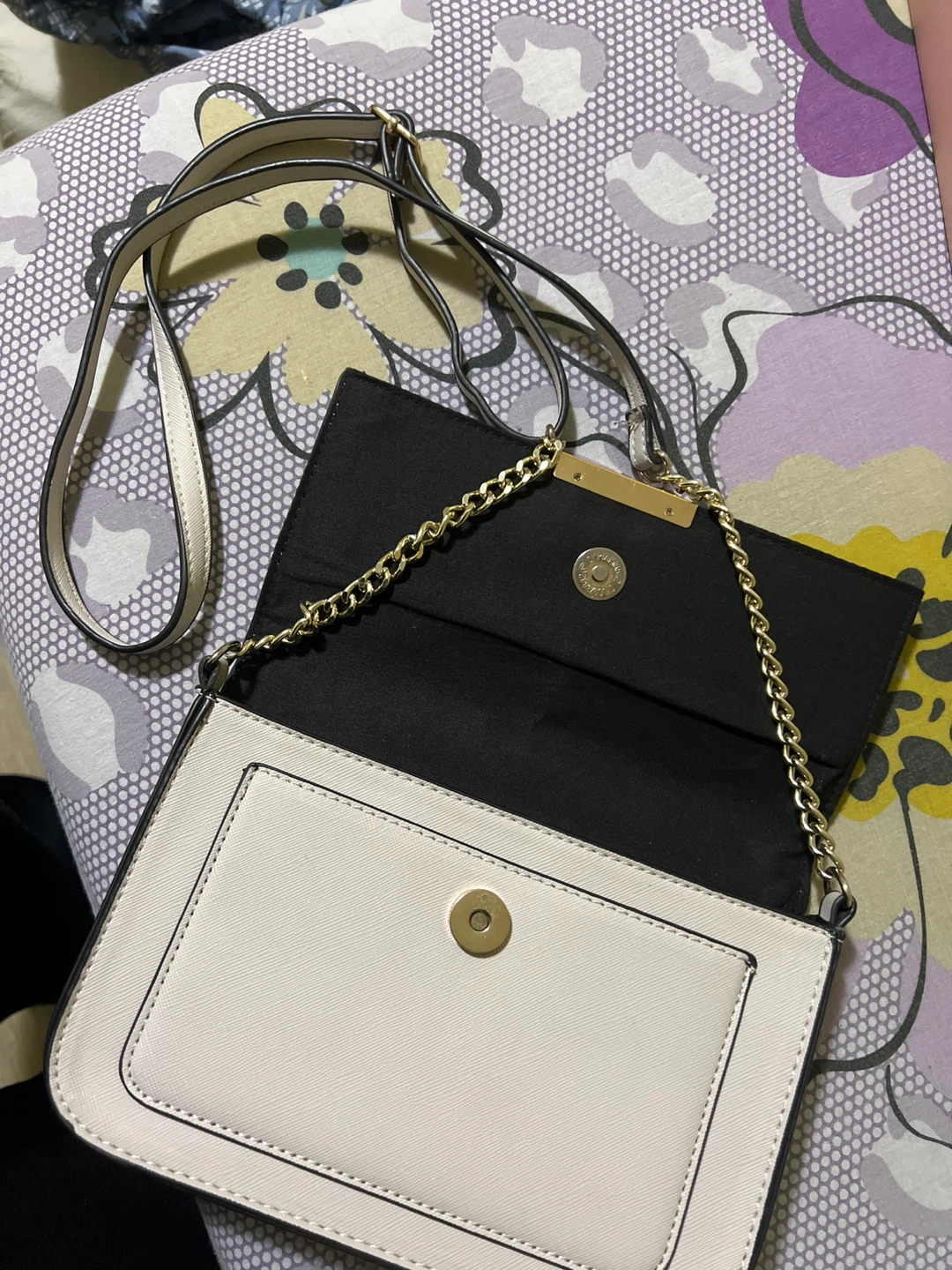 Pink and White Shoulder Bags - photo 2