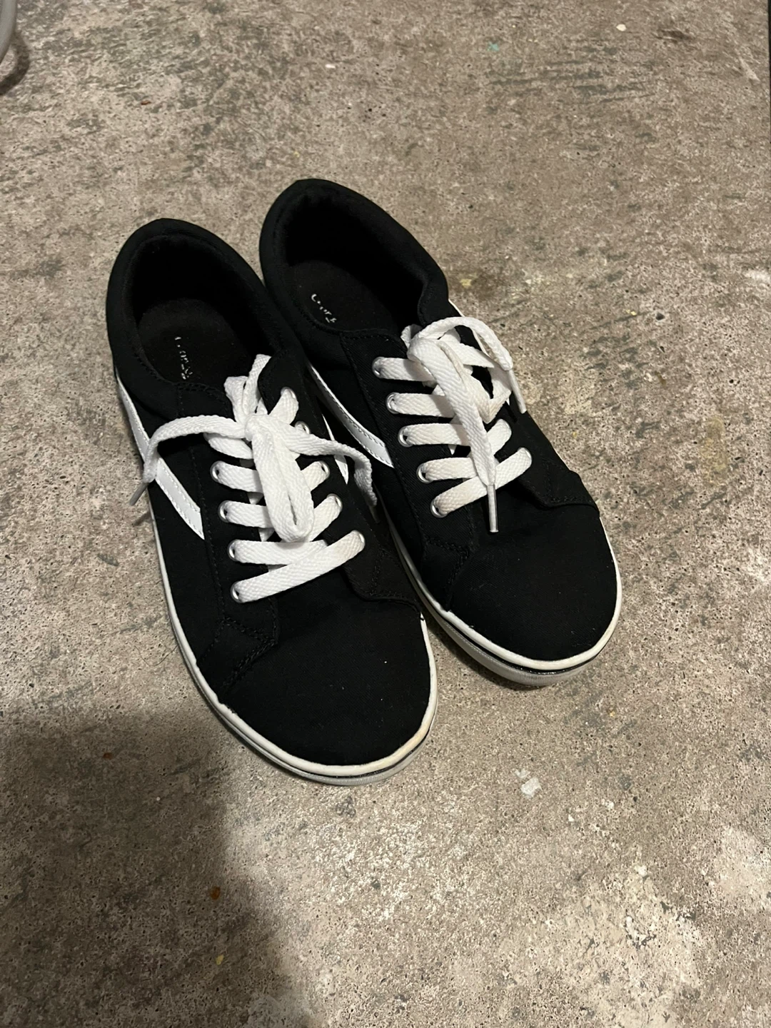 Black Sneakers with White Laces