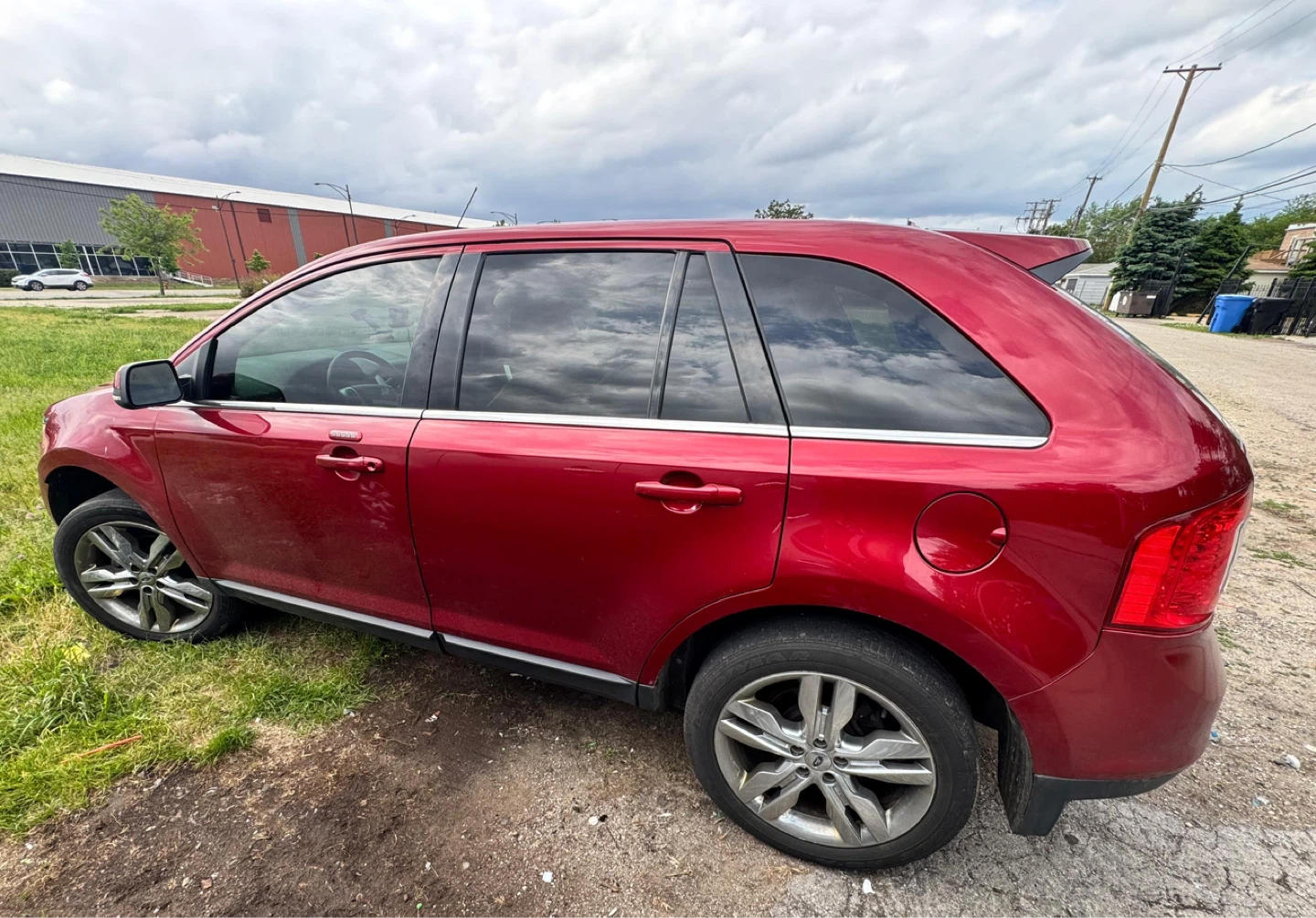 Red Ford Edge Limited SUV - photo 2