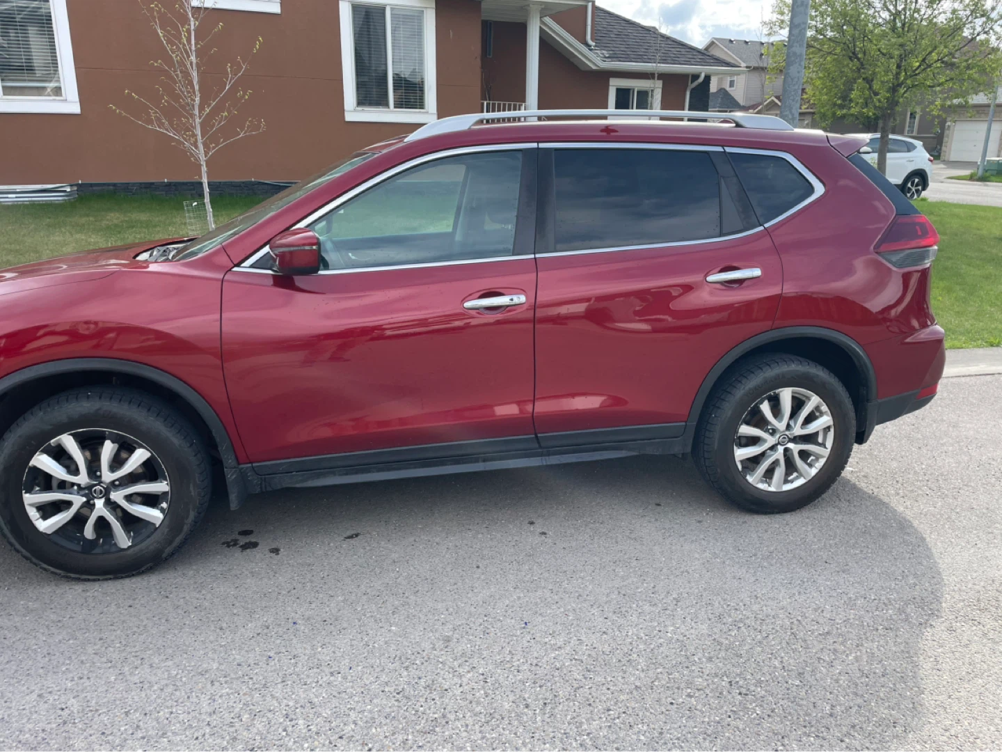 Nissan Rogue 2018 AWD SUV - photo 2