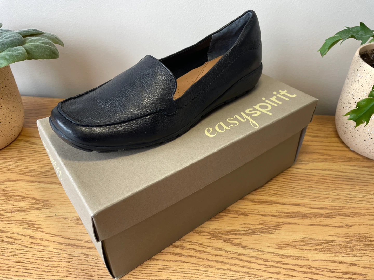 NEW Easy Spirit Leather Loafers – Multiple Sizes & Colors - photo 2