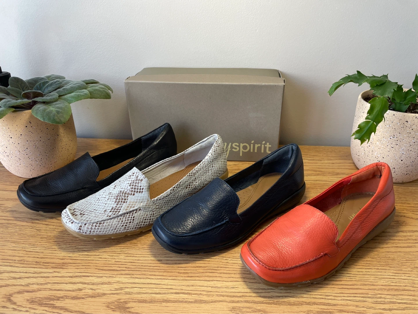 NEW Easy Spirit Leather Loafers – Multiple Sizes & Colors - photo 3