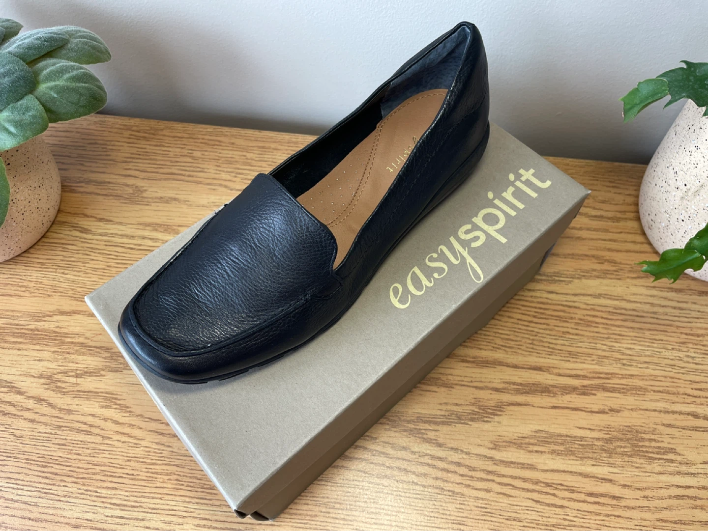 NEW Easy Spirit Leather Loafers – Multiple Sizes & Colors