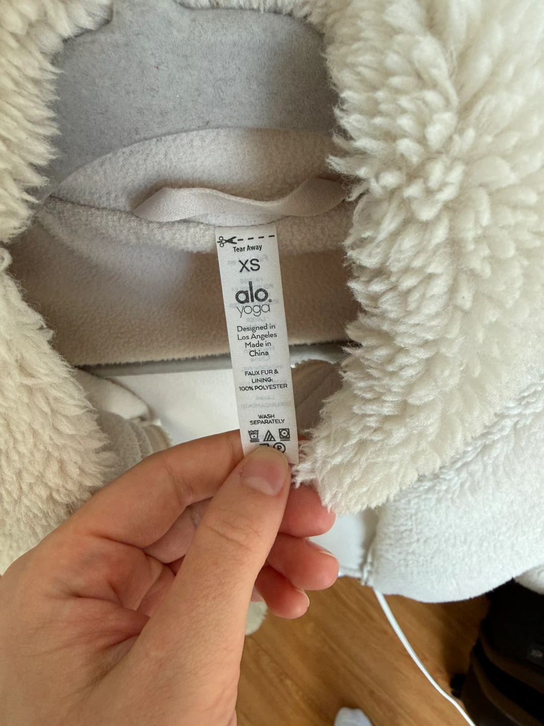 Alo Yoga Sherpa Fleece Zip-Up Jacket - Cream - XS - photo 2