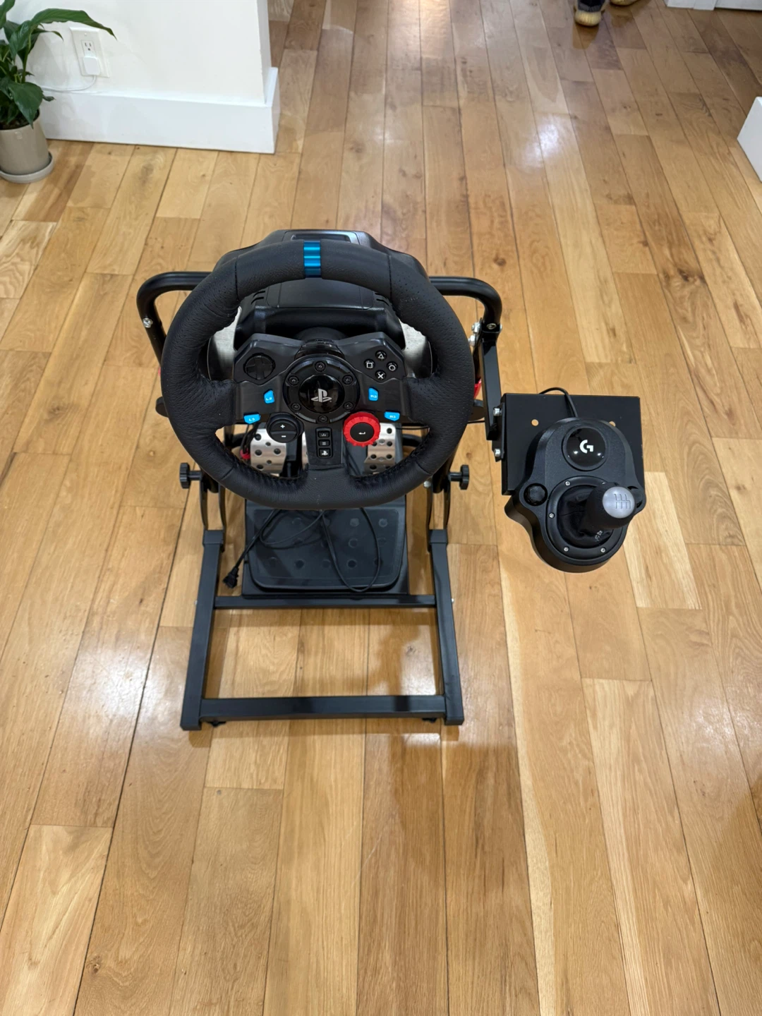 Logitech G920 Racing Wheel and Shifter Bundle