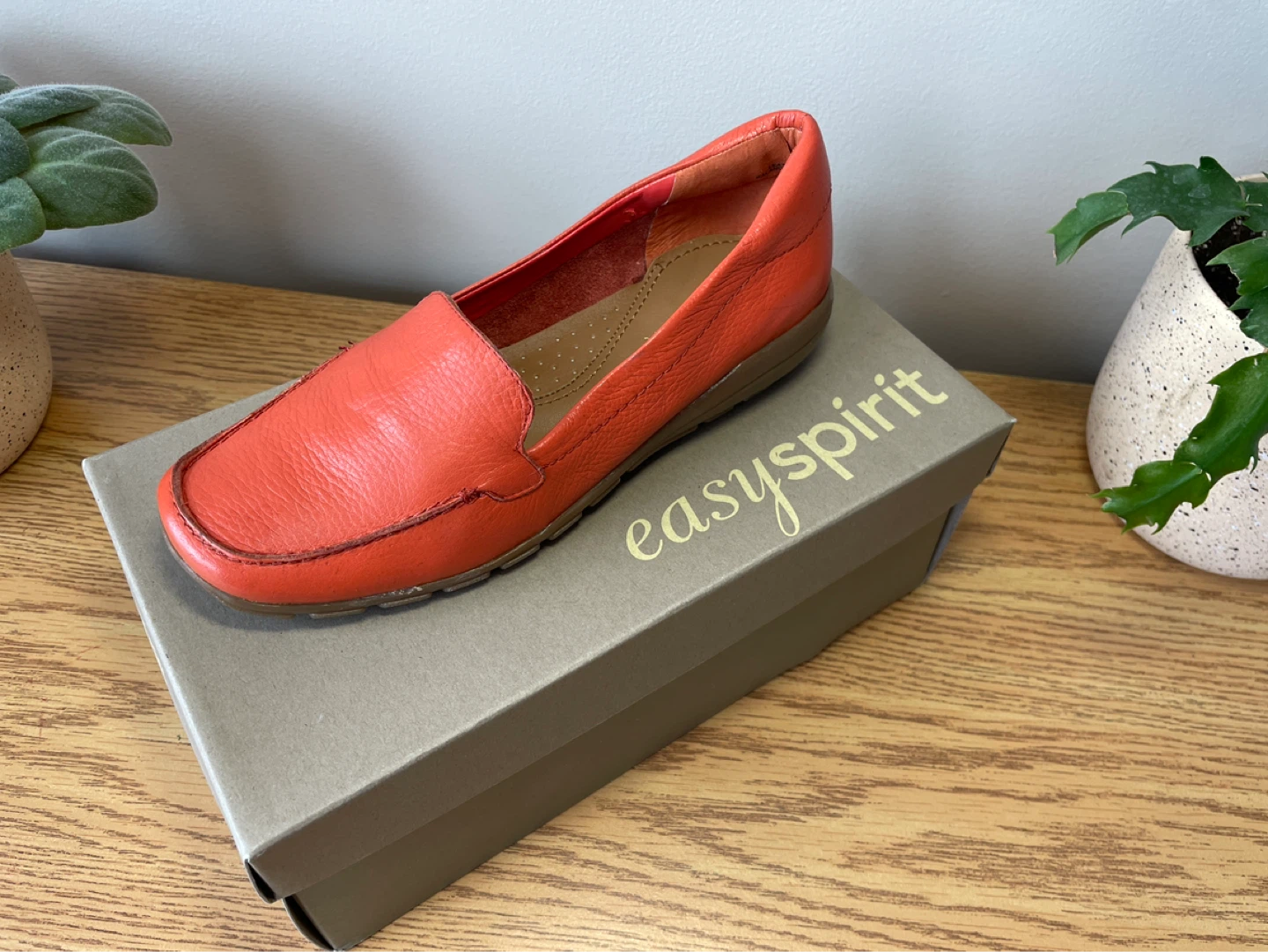 NEW Easy Spirit Leather Loafers – Multiple Sizes & Colors