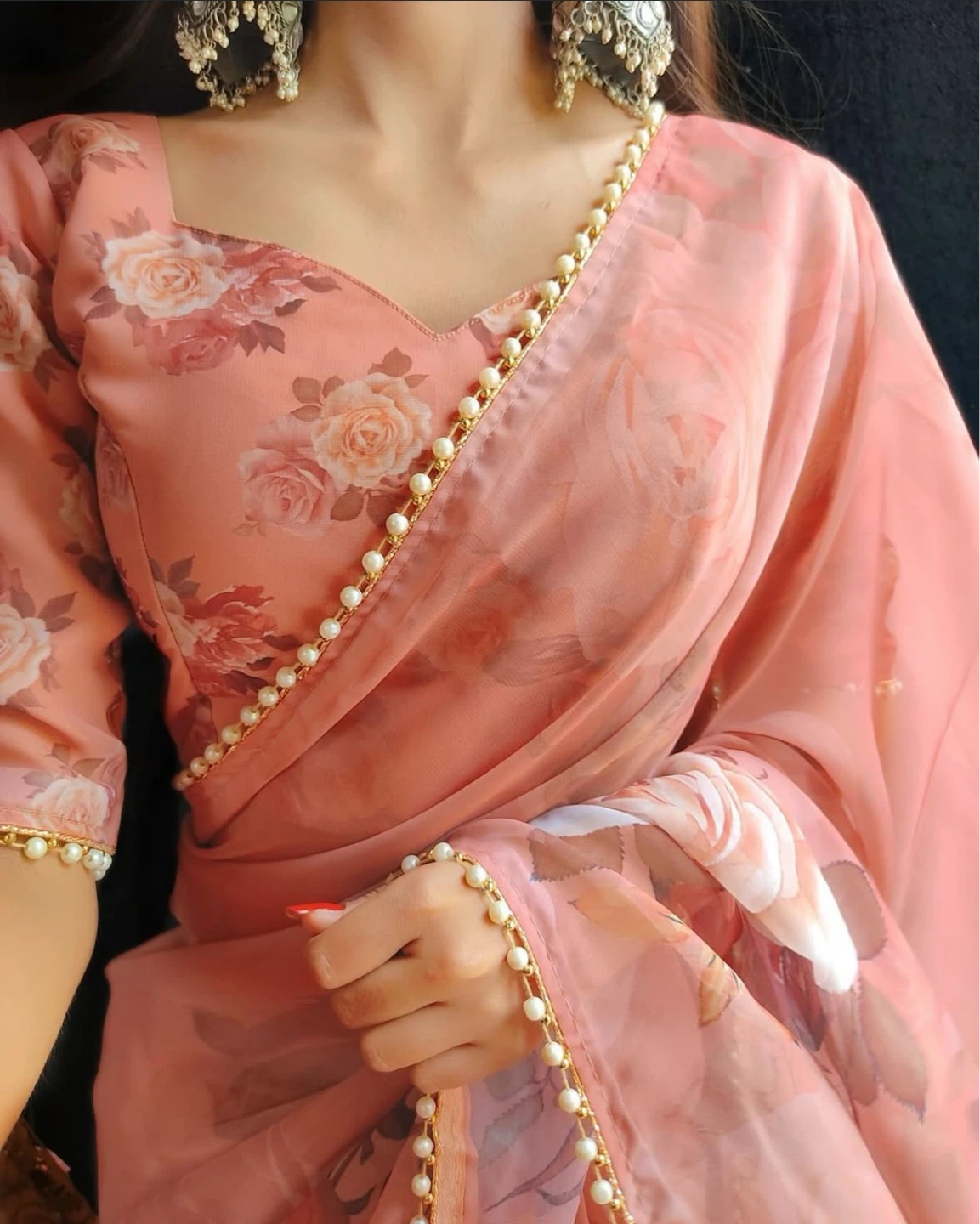 Peach floral print saree with pearl beading - photo 2