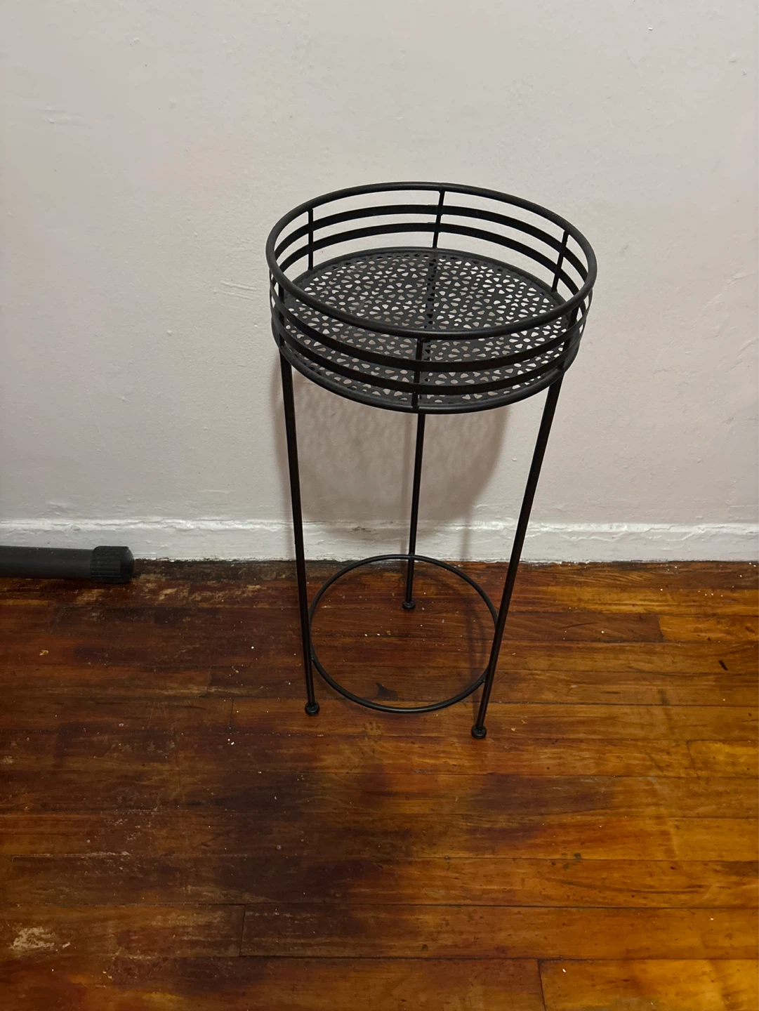 Black Metal Plant Stand