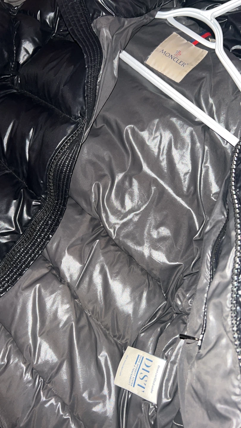 Moncler Puffer Jacket - Black - photo 3