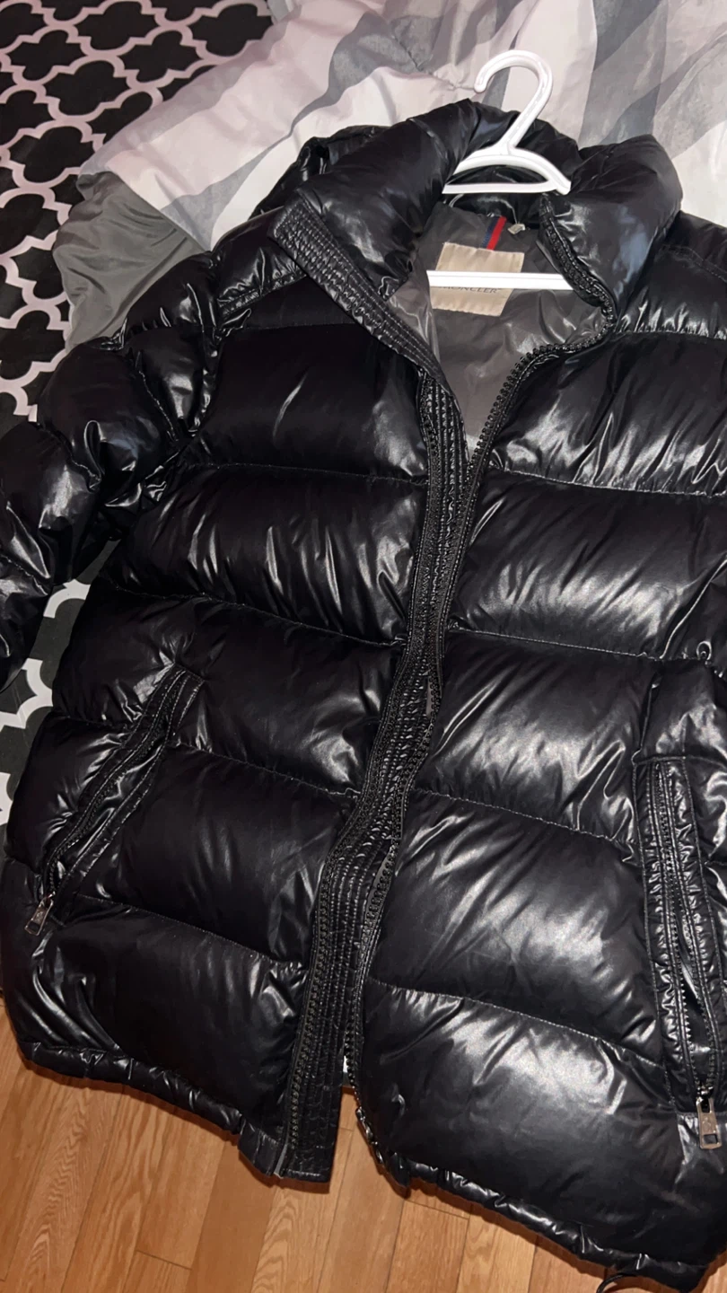Moncler Puffer Jacket - Black - photo 2