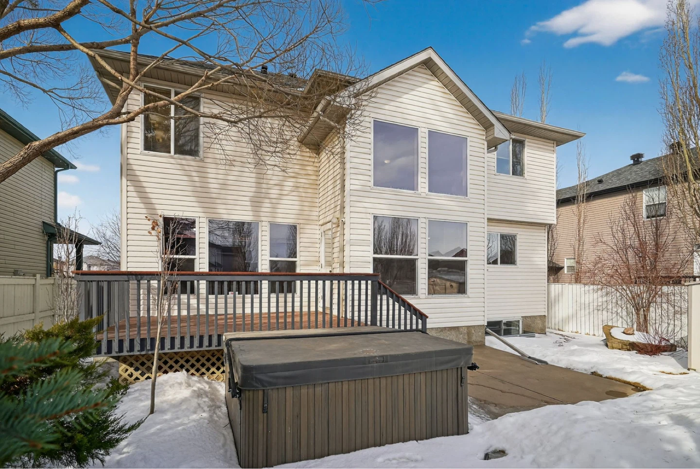 5 bed 3.5 bath - Beautiful family home - photo 5