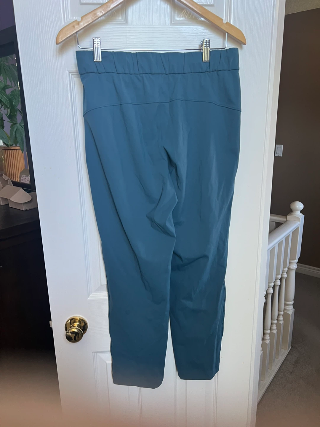 Lululemon Size 6 Blue jogger Pants - photo 2