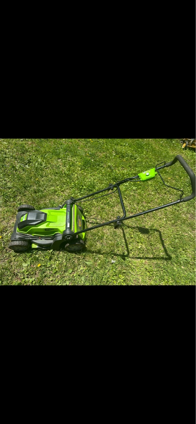 Combo greenworks, lawnmower, trimmer,, blower - photo 2