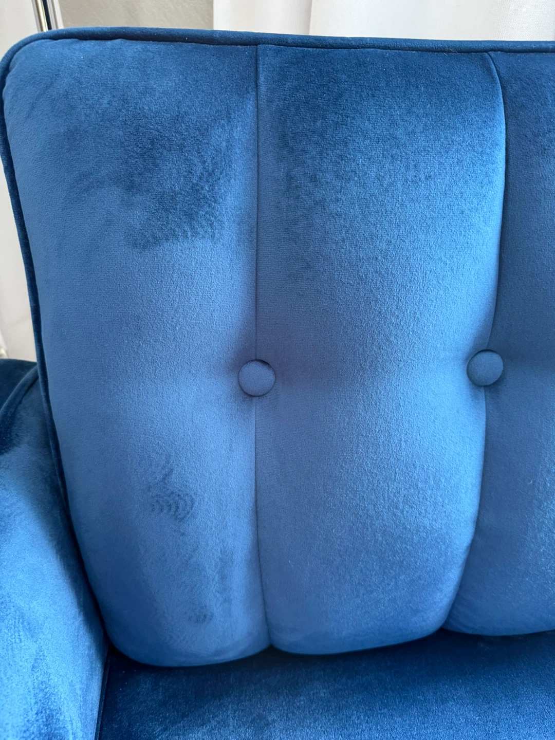 Pair of Blue Velvet Armchairs - photo 3