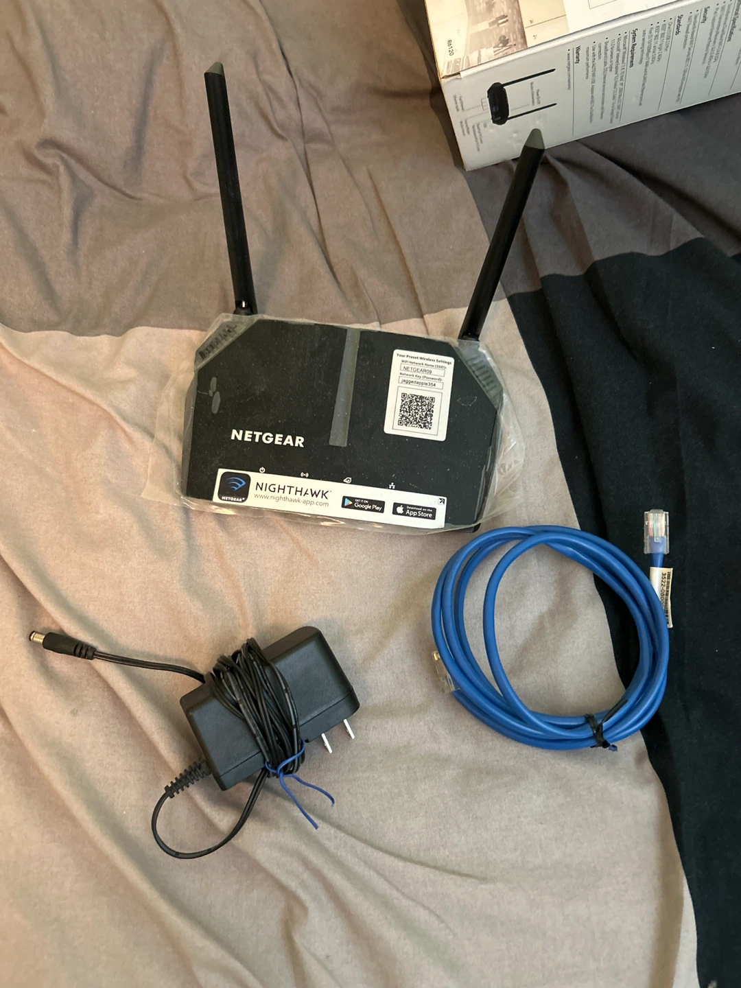 NETGEAR AC1200 WiFi Router R6120 - photo 4
